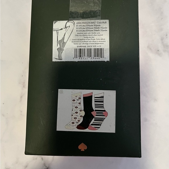 Kate Spade Woman Crew  Socks Gift Box 3  Pairs Shoes Size:4-10 Multi Color - Picture 3 of 3